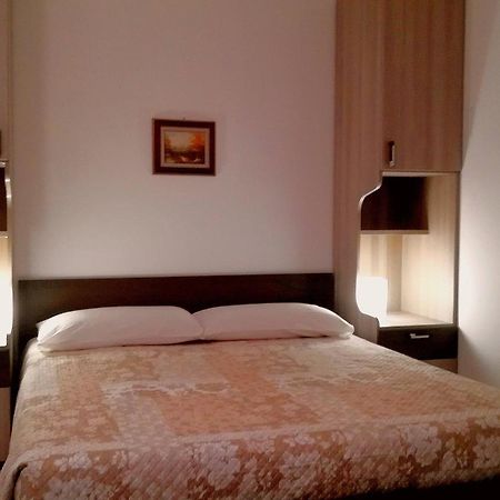 Eremo Del Dotto Aparthotel Алберобело Стая снимка